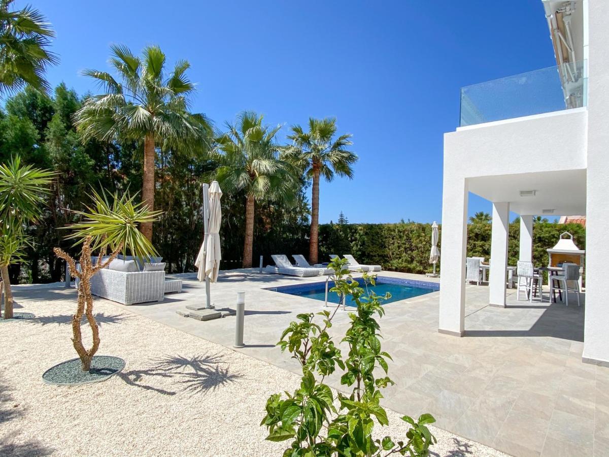 Luxury Villa Roma Near The Beach Coral Bay Eksteriør billede